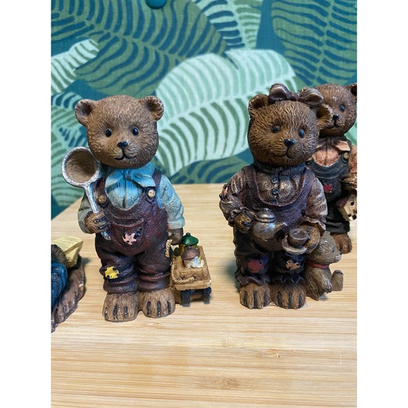 Lot of Vintage Poly Bear Figurines M.VP. Designs Teddy Bears (6) - Picture 5 of 10